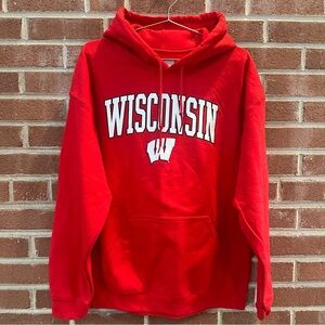 Wisconsin Badgers Hoodie Sweatshirt‎ Size Large Red